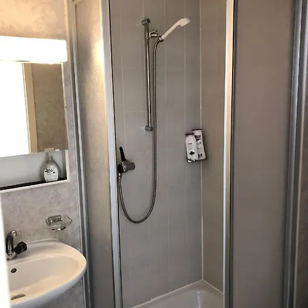 Hotell Simplon 10 - Gare