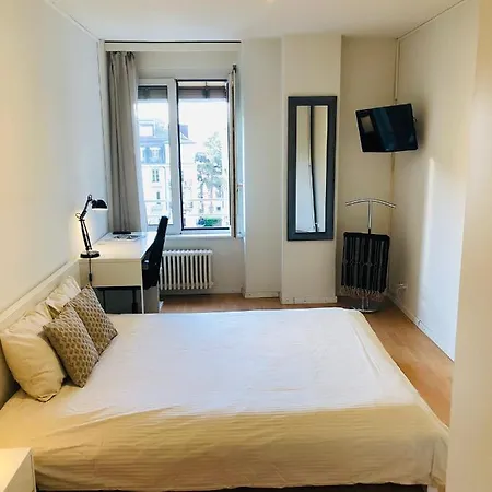Hotell Simplon 10 - Gare *