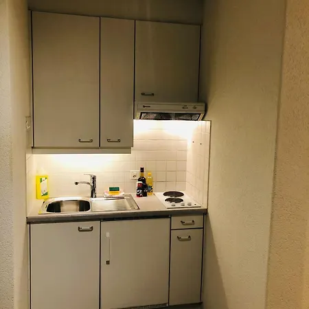 Hotel Simplon 10 - Gare Lausana