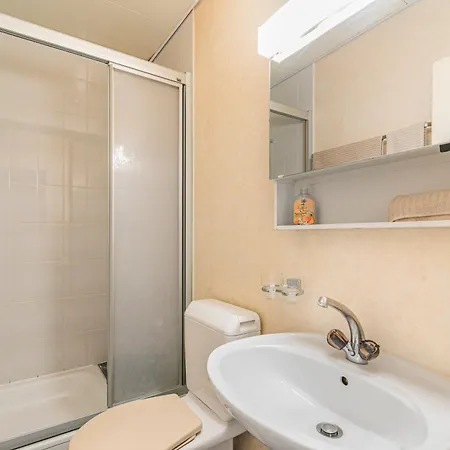 Hotel Simplon 10 - Gare Lausanne