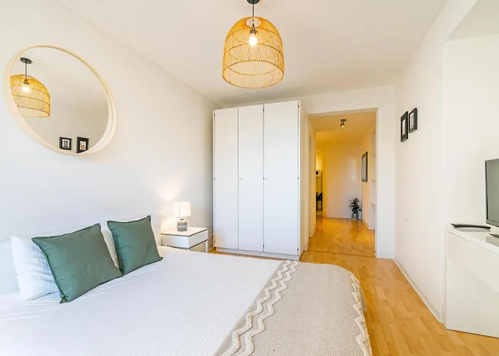 Hotel Simplon 10 - Gare Lozanna